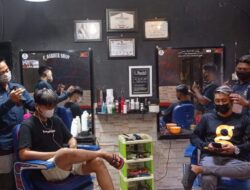 Wajib Di Contoh!! Setelah di PHK, Pria Ini Sukses Bisnis Barbershop