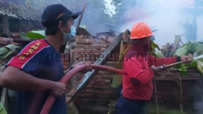Akibat Korsleting Listrik Rumah Milik Warga Asempapan Trangkil Ludes Terbakar