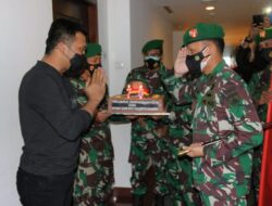 Dandim 0718/Pati Beri Kejutan ke Kapolres di Hari Bhayangkara ke – 75