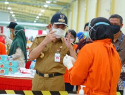 Meski Sudah Divaksin, Bupati Haryanto Imbau Warga Tetap Patuhi Prokes