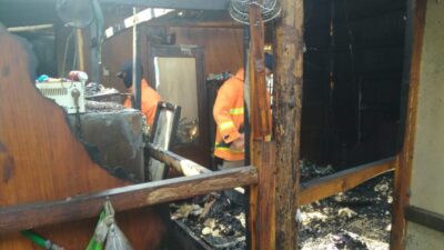 Korsleting Listrik Dapur Dan Peralatan Rumah Tangga Hangus Terbakar