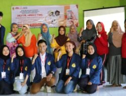 Mahasiswa USM Gelar Pengabdian UMKM Digital Marketing dan Pelatihan Foto Produk Di Kelurahan Pandean Lamper Semarang
