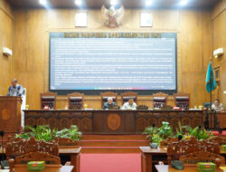 Jawaban/Penjelasan Bupati Pati Terhadap Pandangan Umum Fraksi Tentang Nota Keuangan APBD T.A 2025