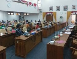 Dewan Pati Minta Pemkab Perhatikan Kesejahteraan Guru Honorer
